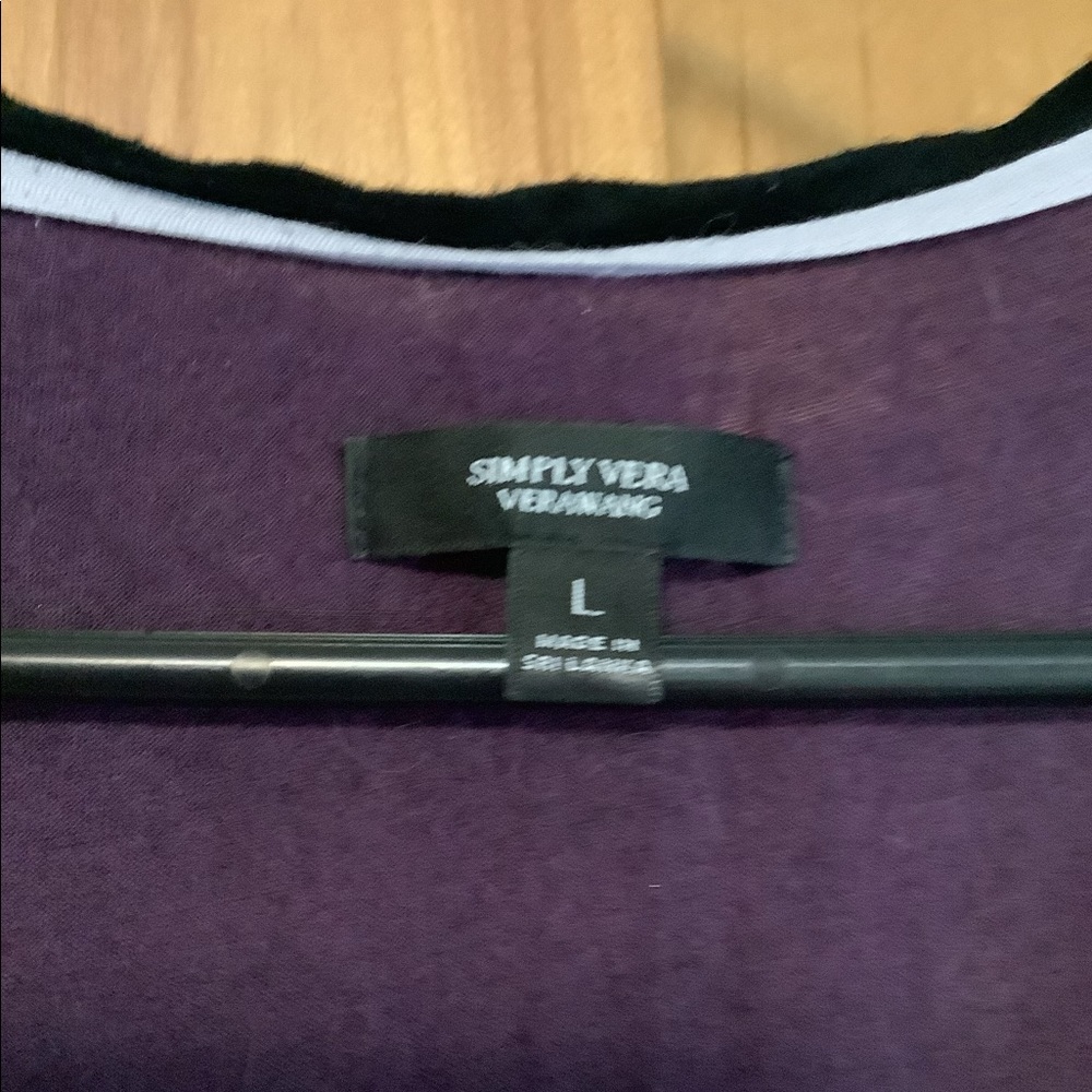 Vera Wang purple tunic - Picture 3 of 4